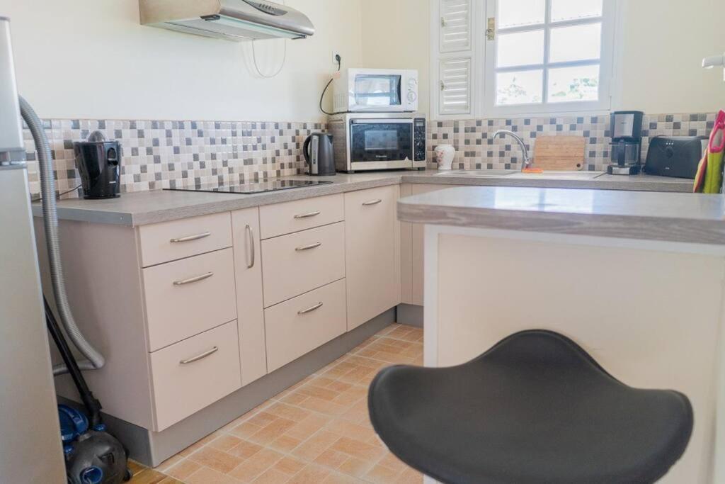 Location Saisonniere Bel Appartement Les Trois-Ilets Exterior foto